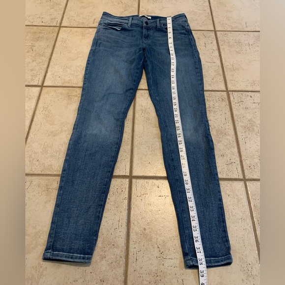 Guess Los Angeles Mid-Rise Skinny Jeans - Size 30 - Picture 9 of 9